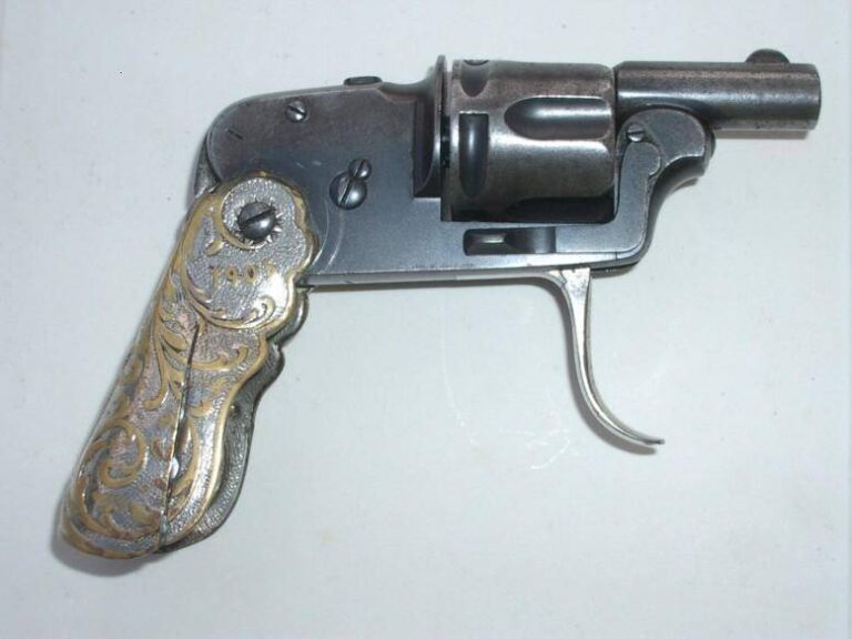 Складной револьвер Галана «Ново», калибра 6,35-мм