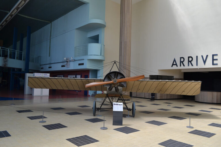 Самолет Моран тип G с мотором Гном «Моносупап А» в том виде, в котором он находится сейчас в Музее авиации и космонавтики Ле Бурже. Фото: С.Г. Мороз