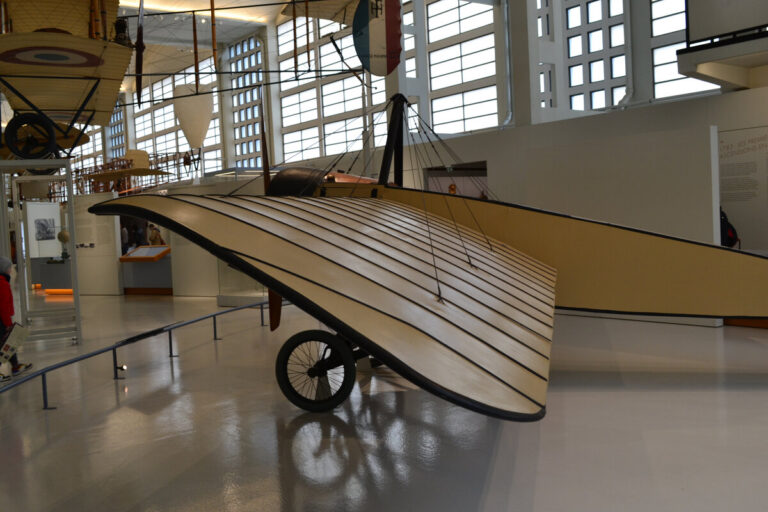Один из первых серийных самолетов Моран-Солнье Тип GА, подаренный в 1924 г. Музею авиацию и космонавтики Ле Бурже семьей Моран. Фото: С.Г. Мороз