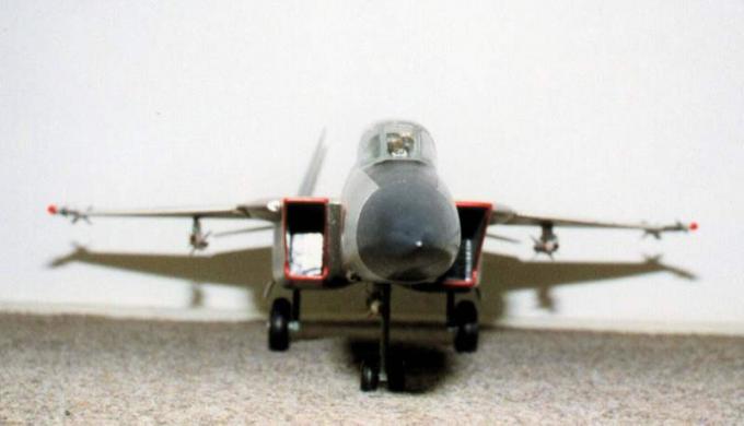 Первоначальный вариант проекта истребителя IAR-95 с двумя двигателями