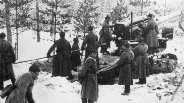 Советские артиллеристы в ходе Зимней Войны